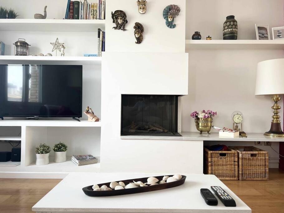Moderno Y Amplio Apartamento En El Centro De Roses Eksteriør billede