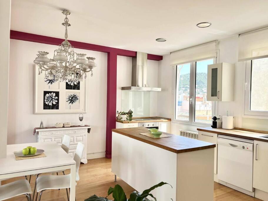 Moderno Y Amplio Apartamento En El Centro De Roses Eksteriør billede